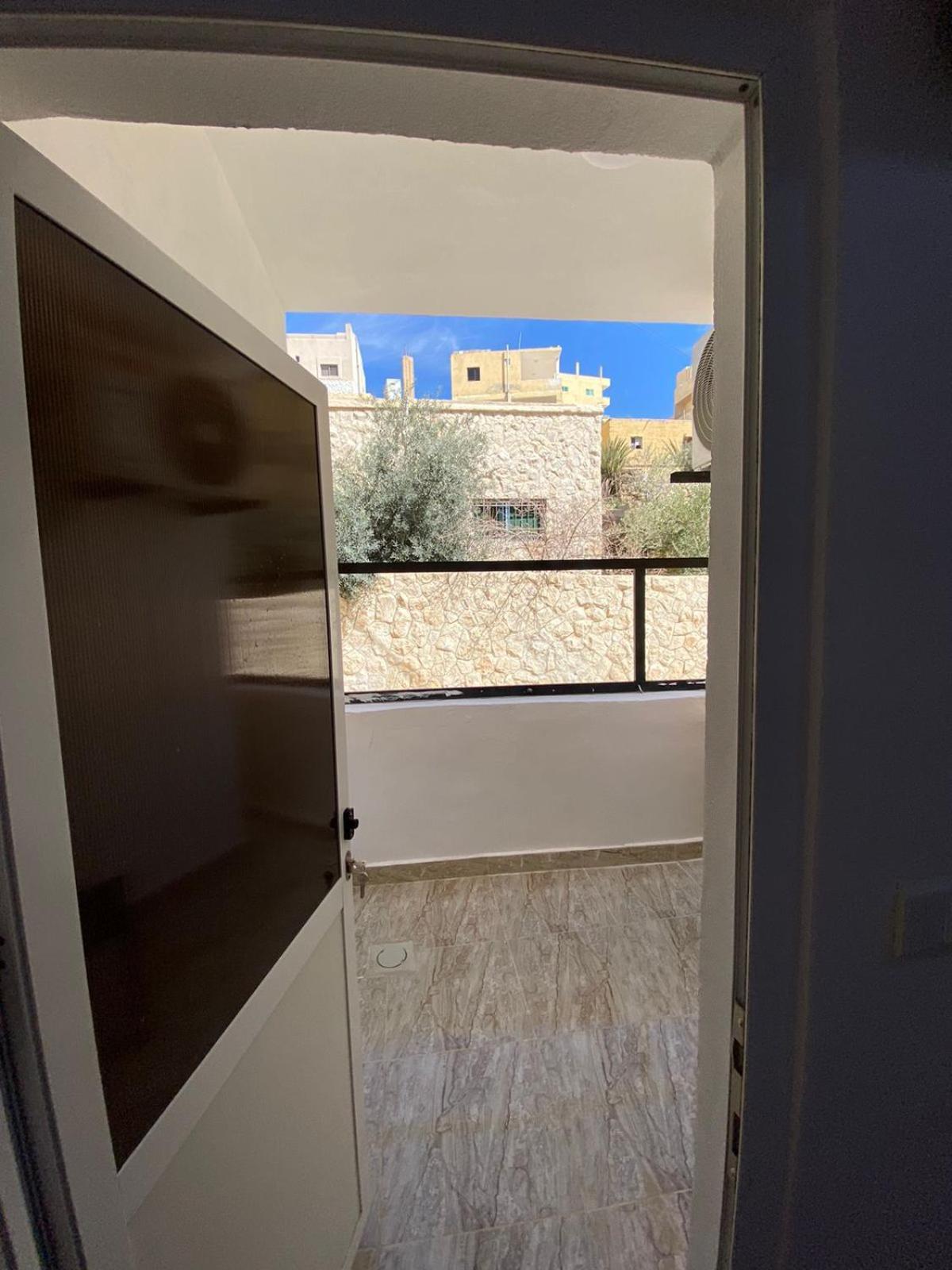 Petra Main Gate Studios وادي موسى الغرفة الصورة